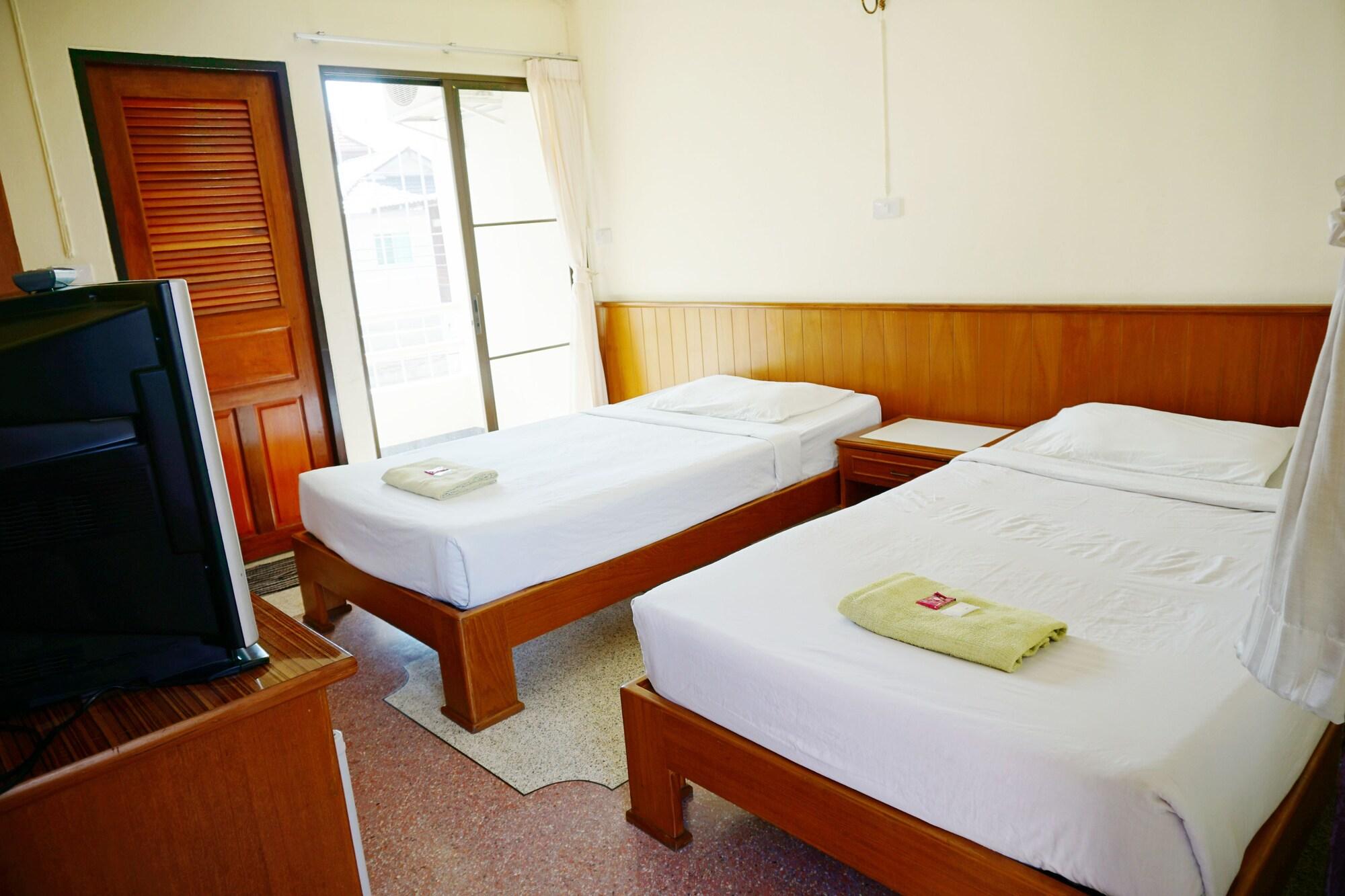 Safe House Court Hotel Chiang Mai Eksteriør billede