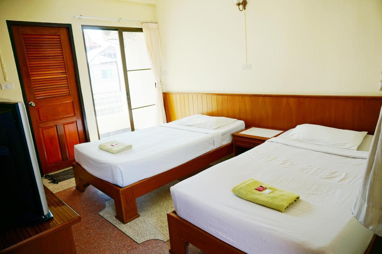 Safe House Court Hotel Chiang Mai Eksteriør billede